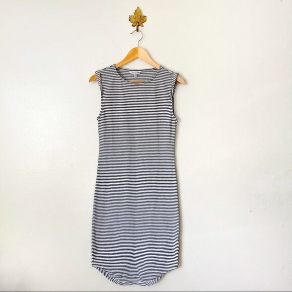 Cupcakes & Cashmere Lorena Gray Striped Cotton Midi Dress size Medium - Picture 1 of 7